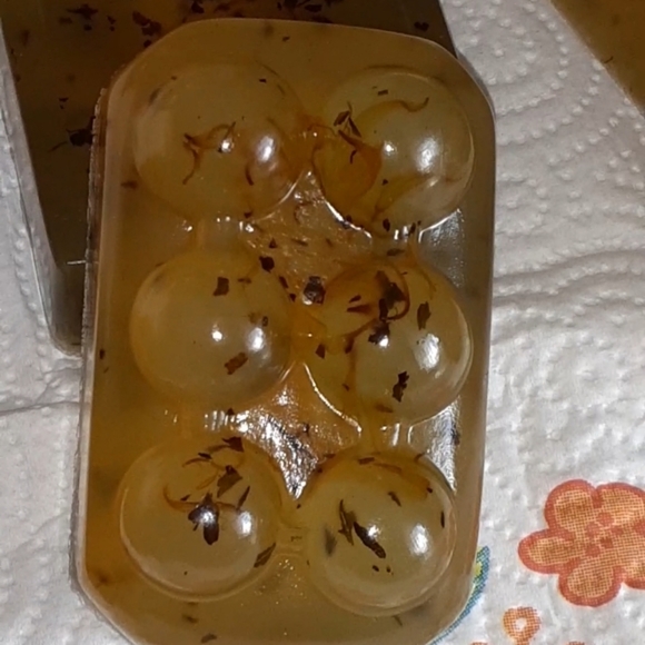 Calendula Herb Bar - Picture 2 of 2